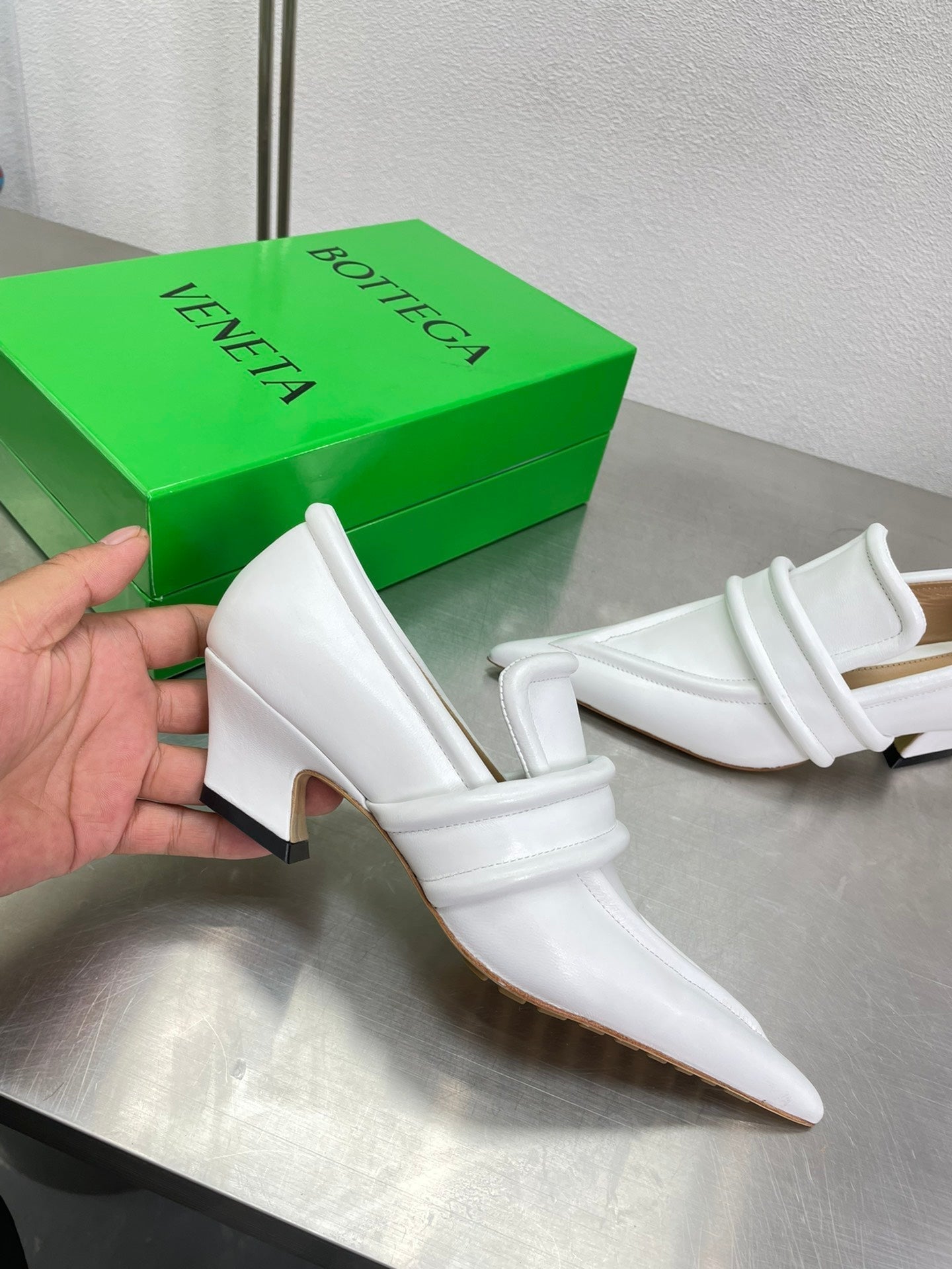 BOTTEGA VENETA HIGH PUMP 35 MM IN WHITE CALFSKIN