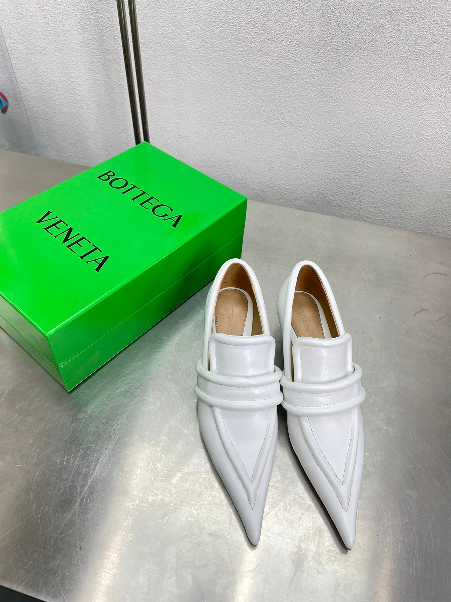 BOTTEGA VENETA HIGH PUMP 35 MM IN WHITE CALFSKIN