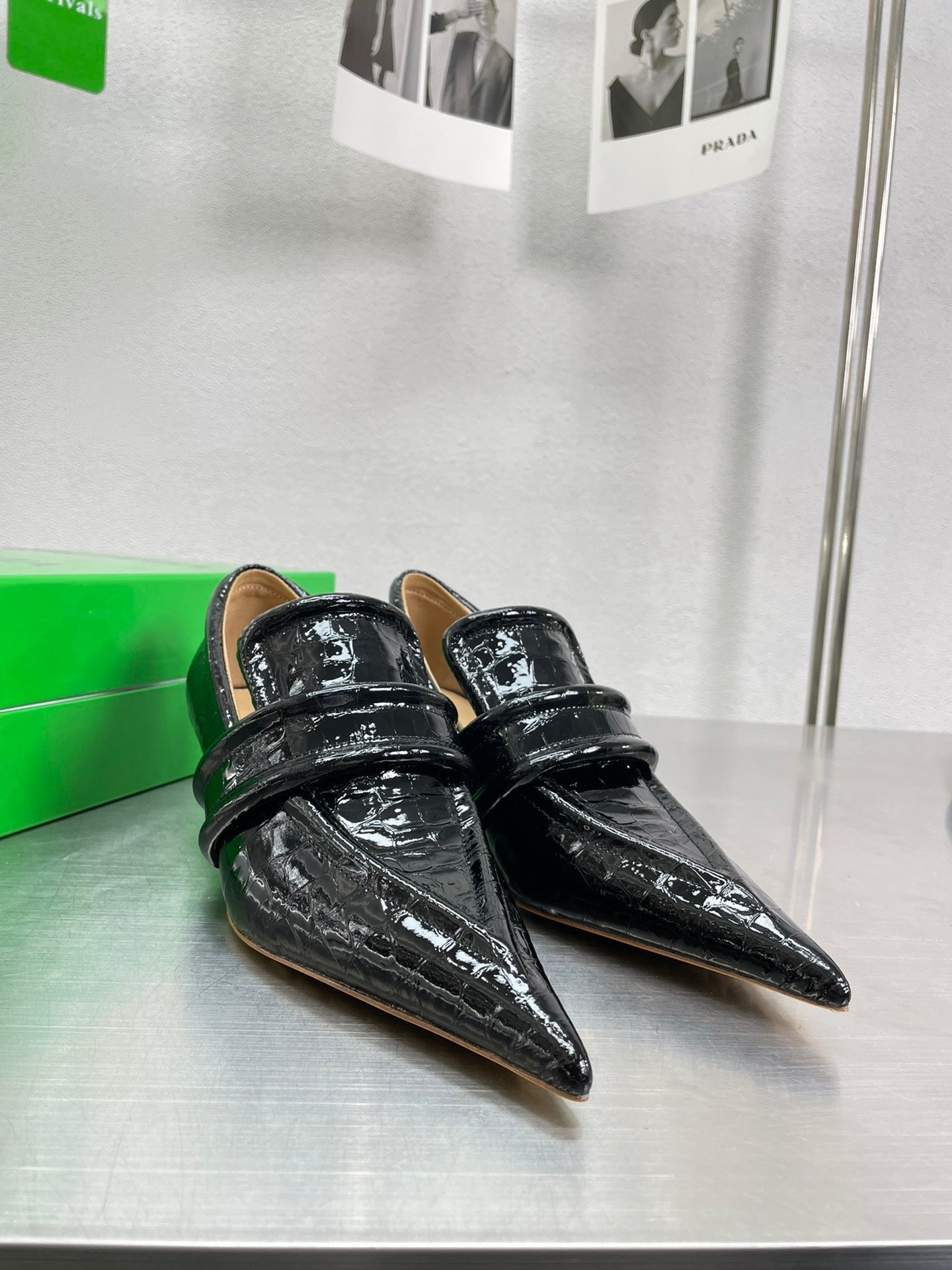 BOTTEGA VENETA HIGH PUMP 35 MM IN BLACK PATENT CALFSKIN