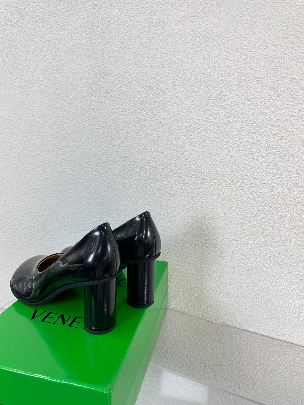 BOTTEGA VENETA ATOMIC HIGH PUMP 9 CM IN BLACK CALFSKIN
