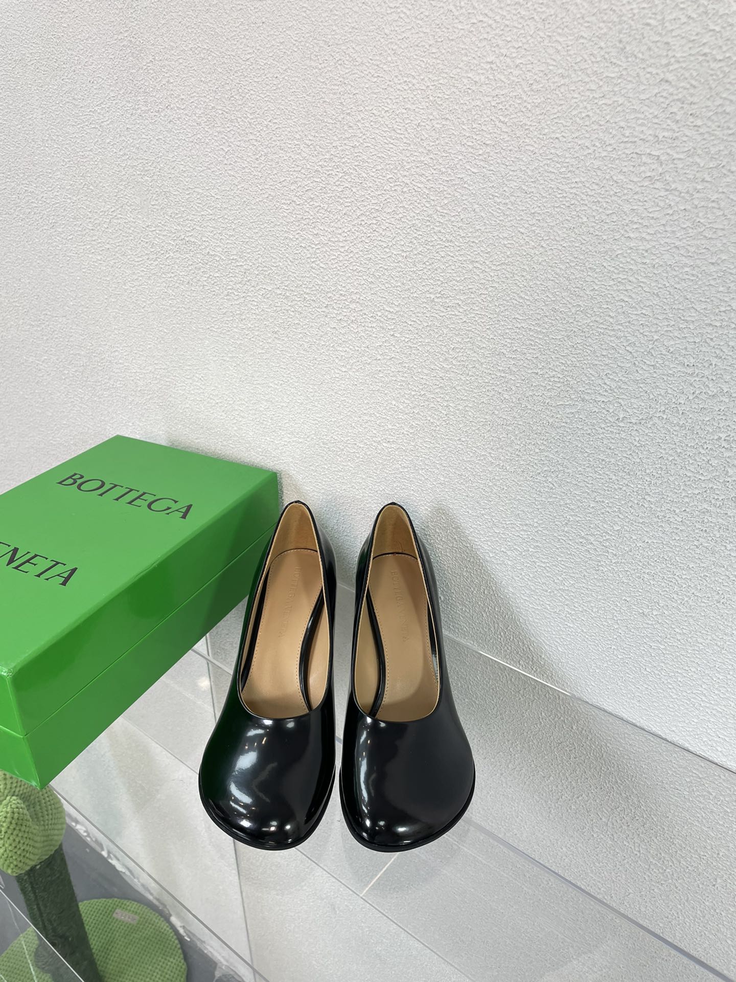 BOTTEGA VENETA ATOMIC HIGH PUMP 9 CM IN BLACK CALFSKIN