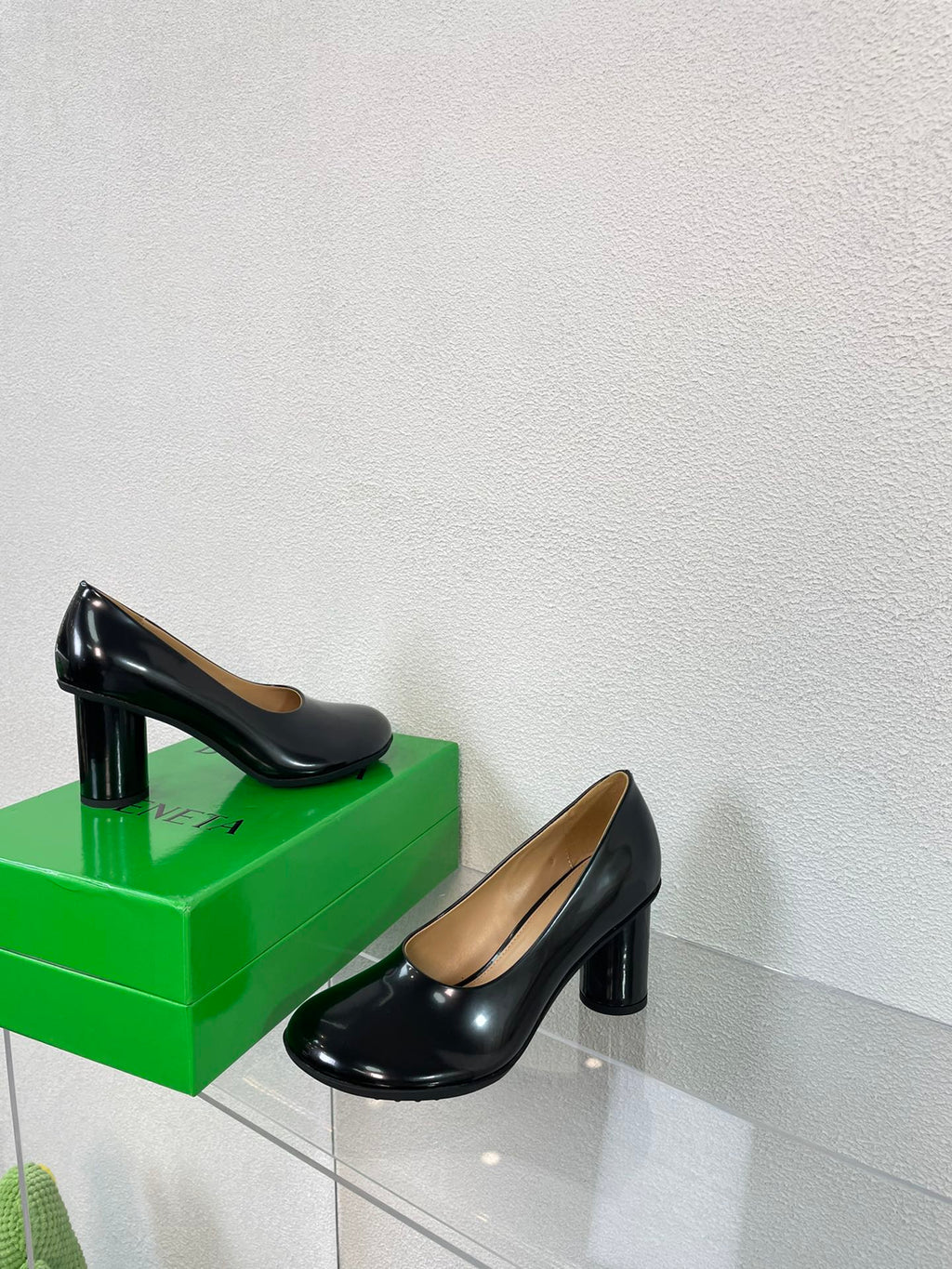 BOTTEGA VENETA ATOMIC HIGH PUMP 9 CM IN BLACK CALFSKIN
