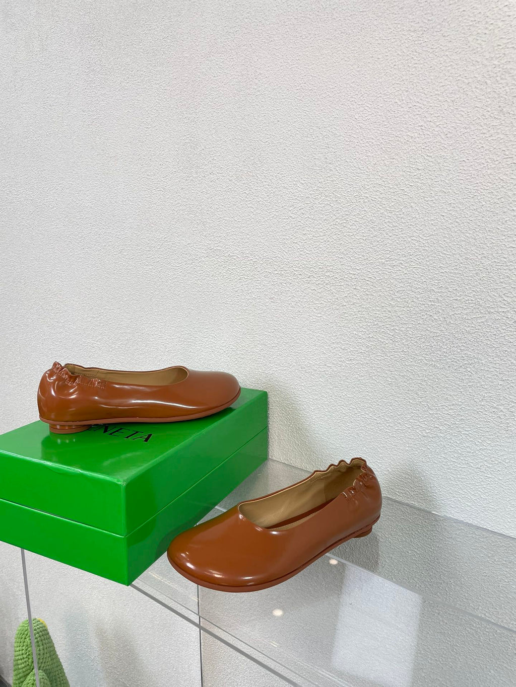 BOTTEGA VENETA ATOMIC BALLERINA FLAT IN BRONZE BROWN CALFSKIN