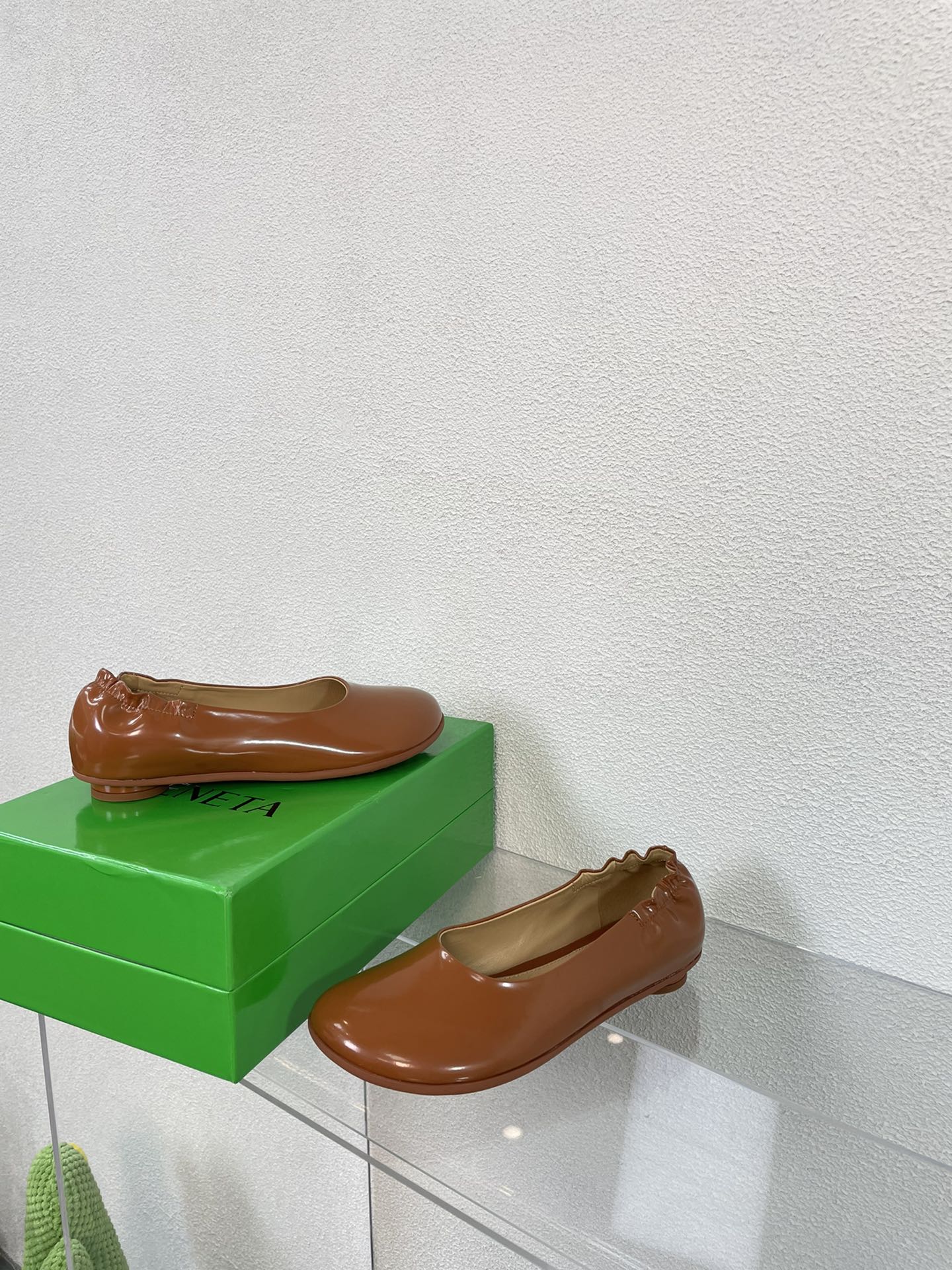 BOTTEGA VENETA ATOMIC BALLERINA FLAT IN BRONZE BROWN CALFSKIN