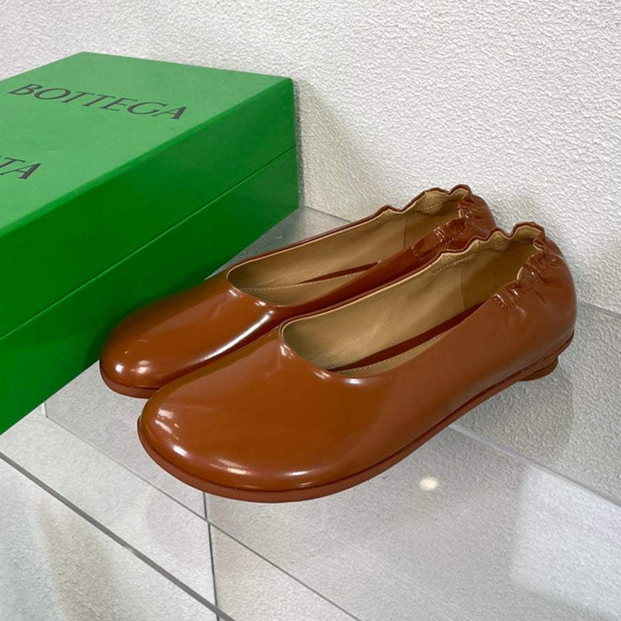 BOTTEGA VENETA ATOMIC BALLERINA FLAT IN BRONZE BROWN CALFSKIN