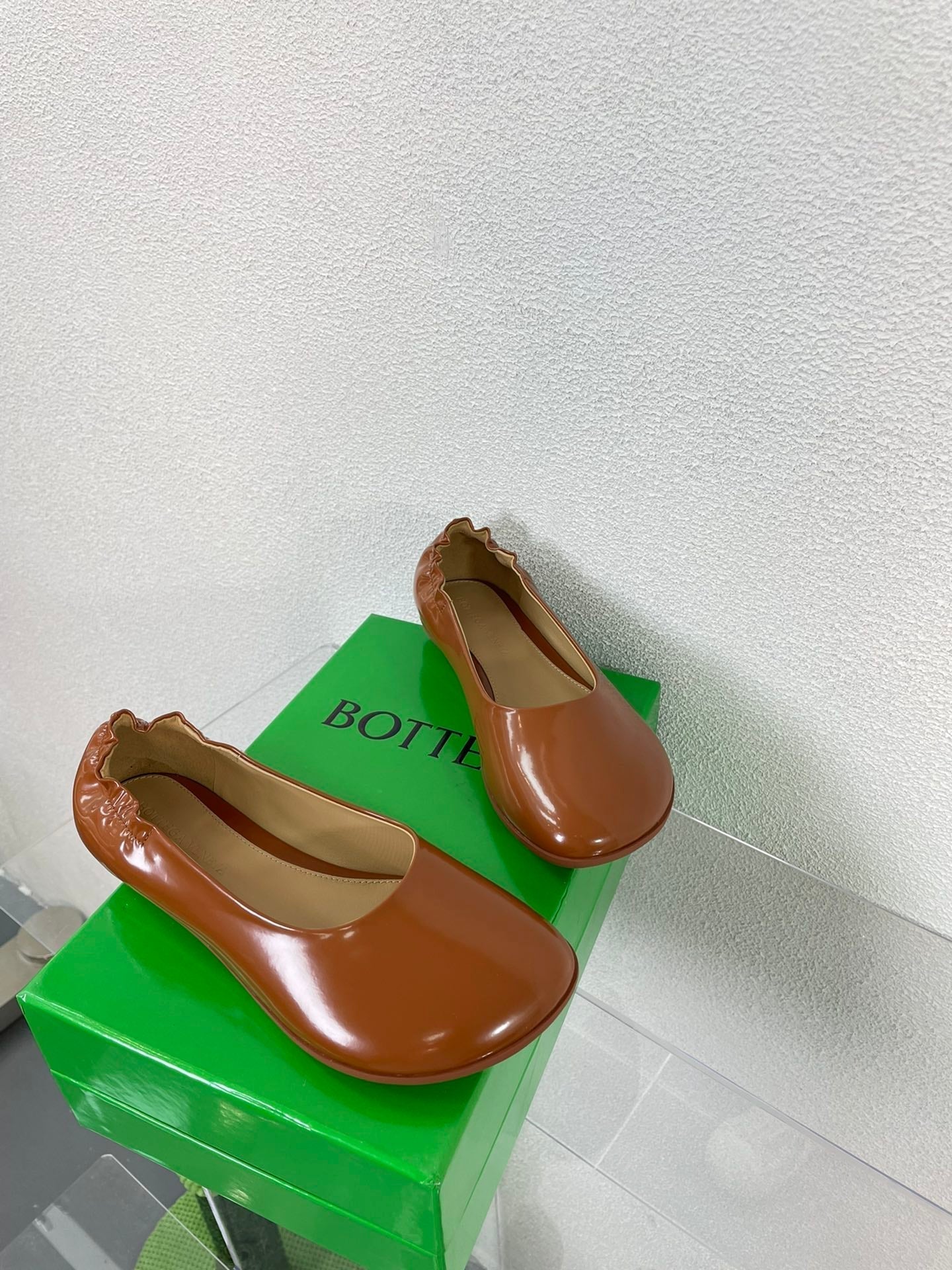 BOTTEGA VENETA ATOMIC BALLERINA FLAT IN BRONZE BROWN CALFSKIN
