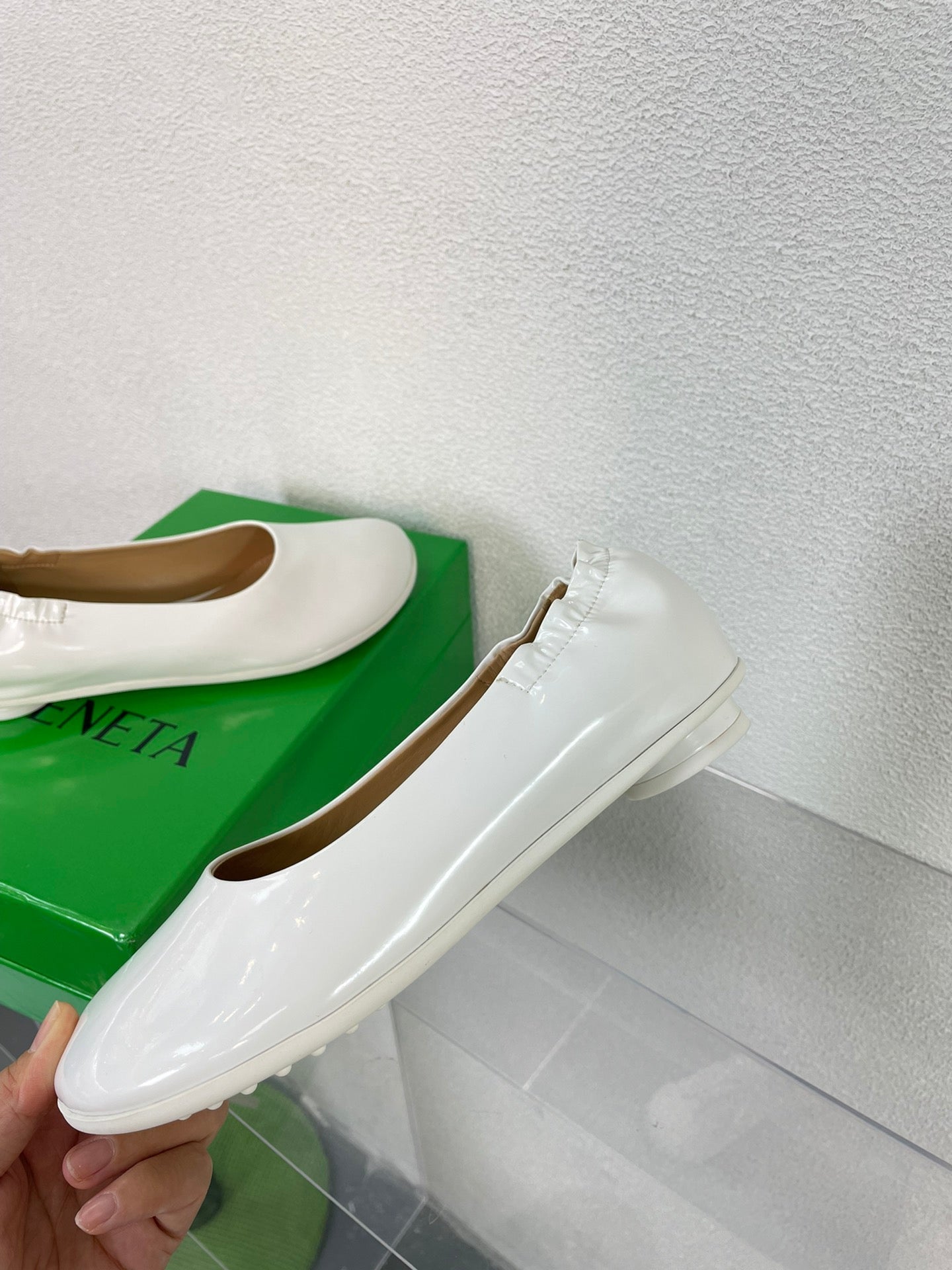 BOTTEGA VENETA ATOMIC BALLERINA FLAT IN WHITE CALFSKIN