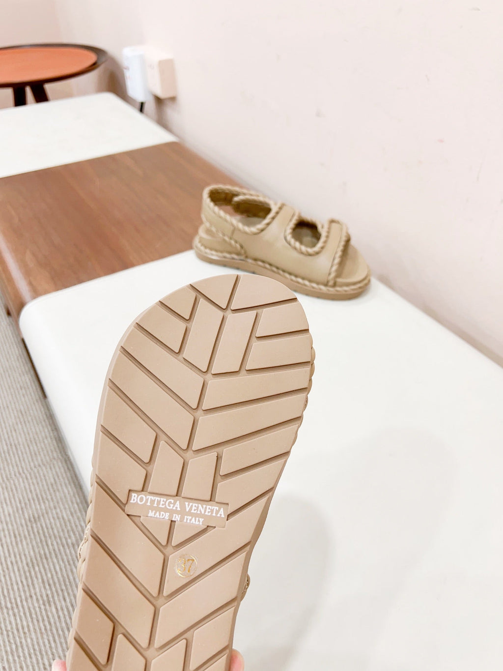 BOTTEGA VENETA REFINED DAD SANDAL IN TUSCAN BEIGE LAMBSKIN