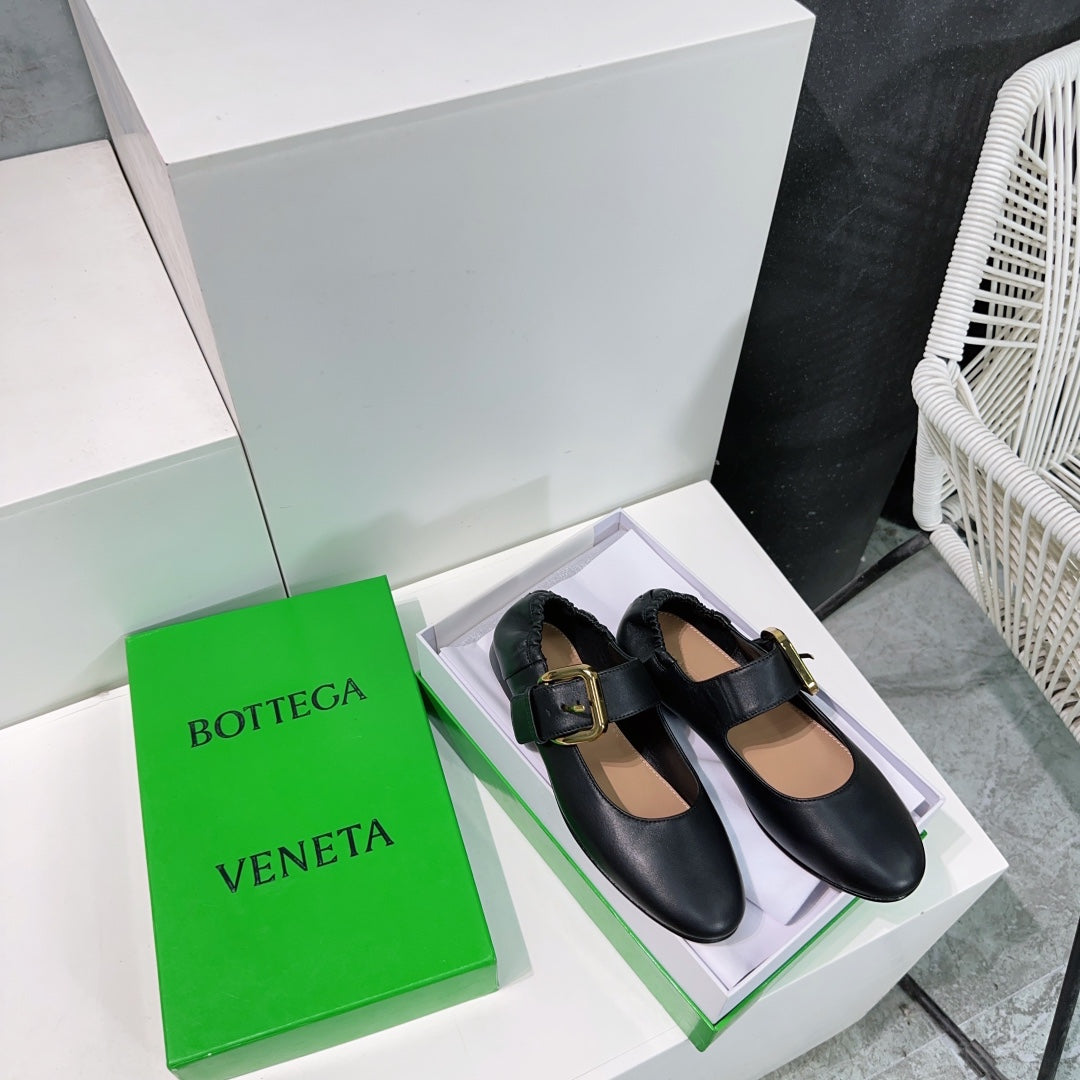 BOTTEGA VENETA ASTAIRE MARY-JANE BALLERINA IN BLACK CALFSKIN