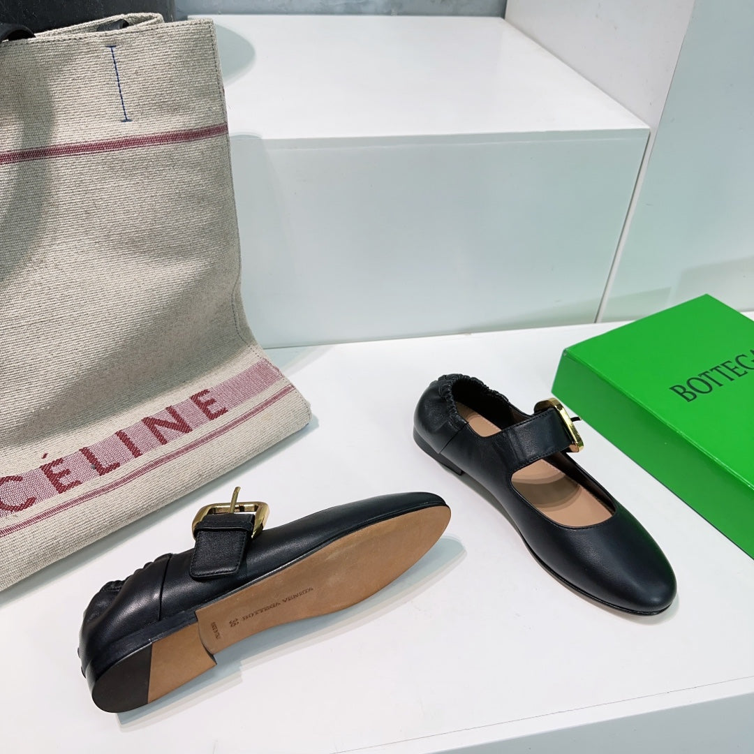 BOTTEGA VENETA ASTAIRE MARY-JANE BALLERINA IN BLACK CALFSKIN
