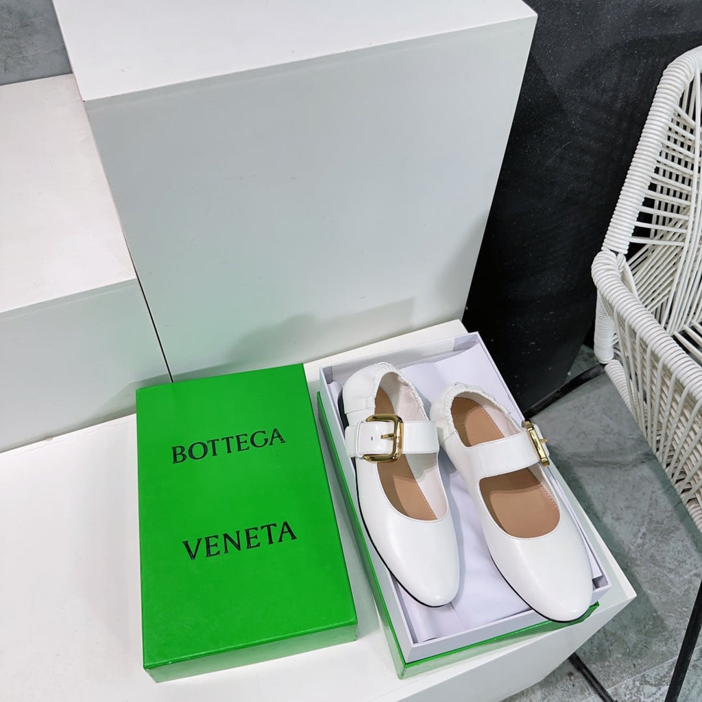 BOTTEGA VENETA ASTAIRE MARY-JANE BALLERINA IN WHITE CALFSKIN