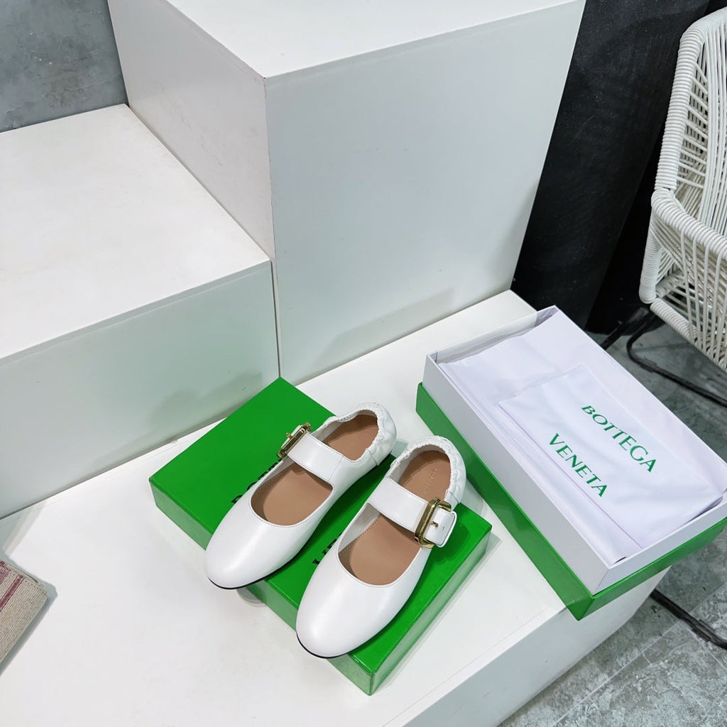 BOTTEGA VENETA ASTAIRE MARY-JANE BALLERINA IN WHITE CALFSKIN