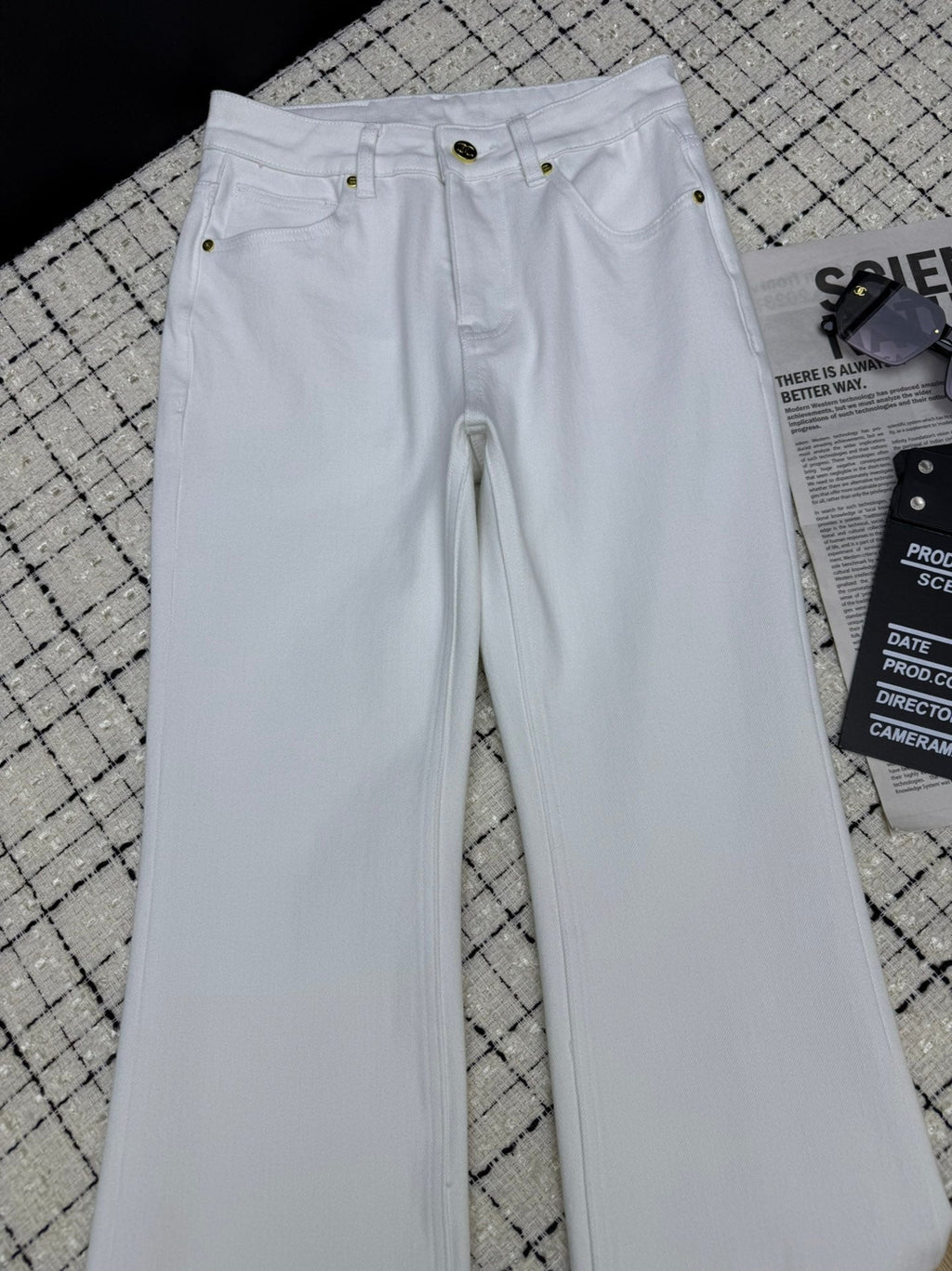 CHANEL 26S FLARED JEANS 761
