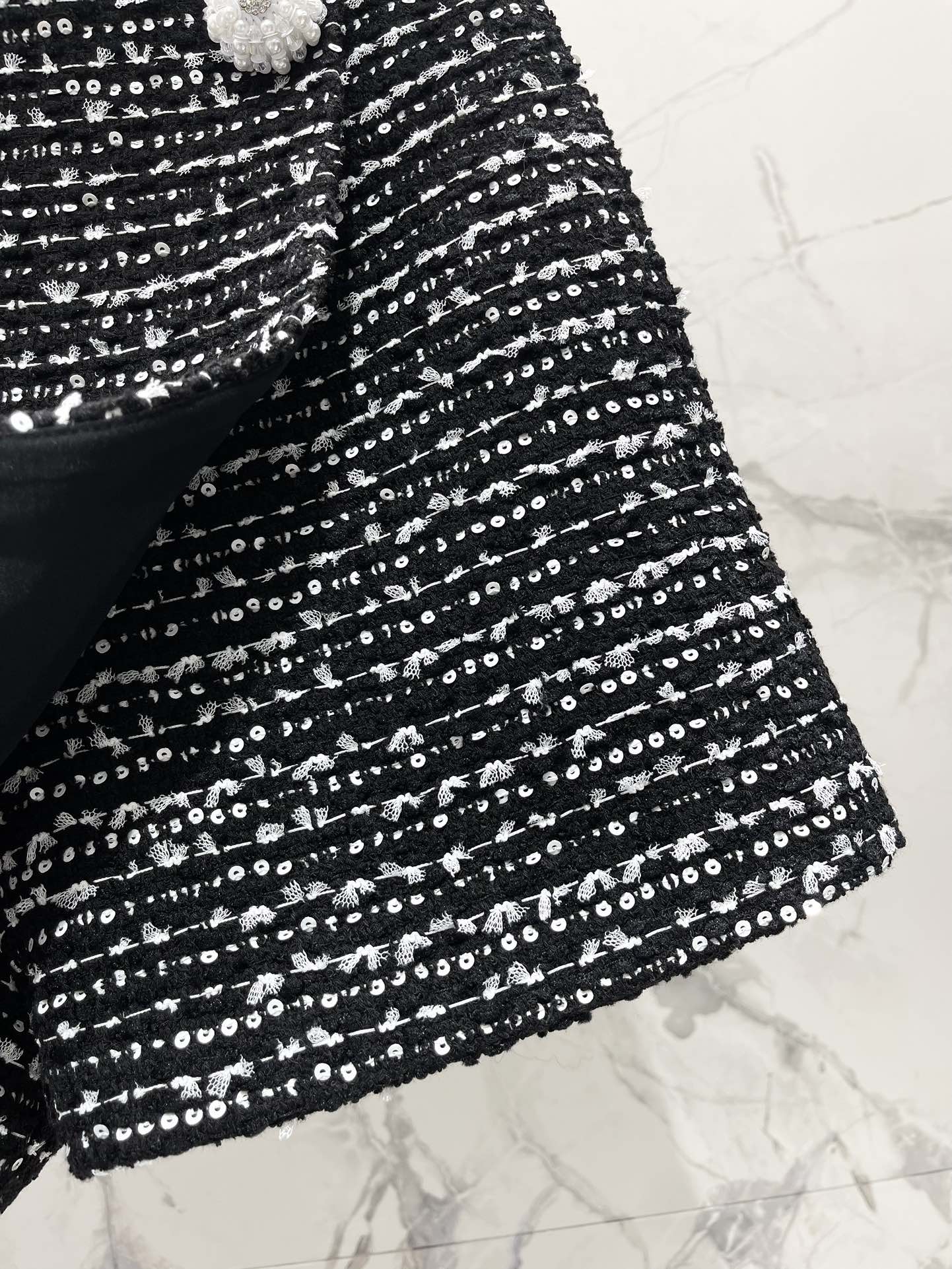 CHANEL 26S MIDI SKIRT 772