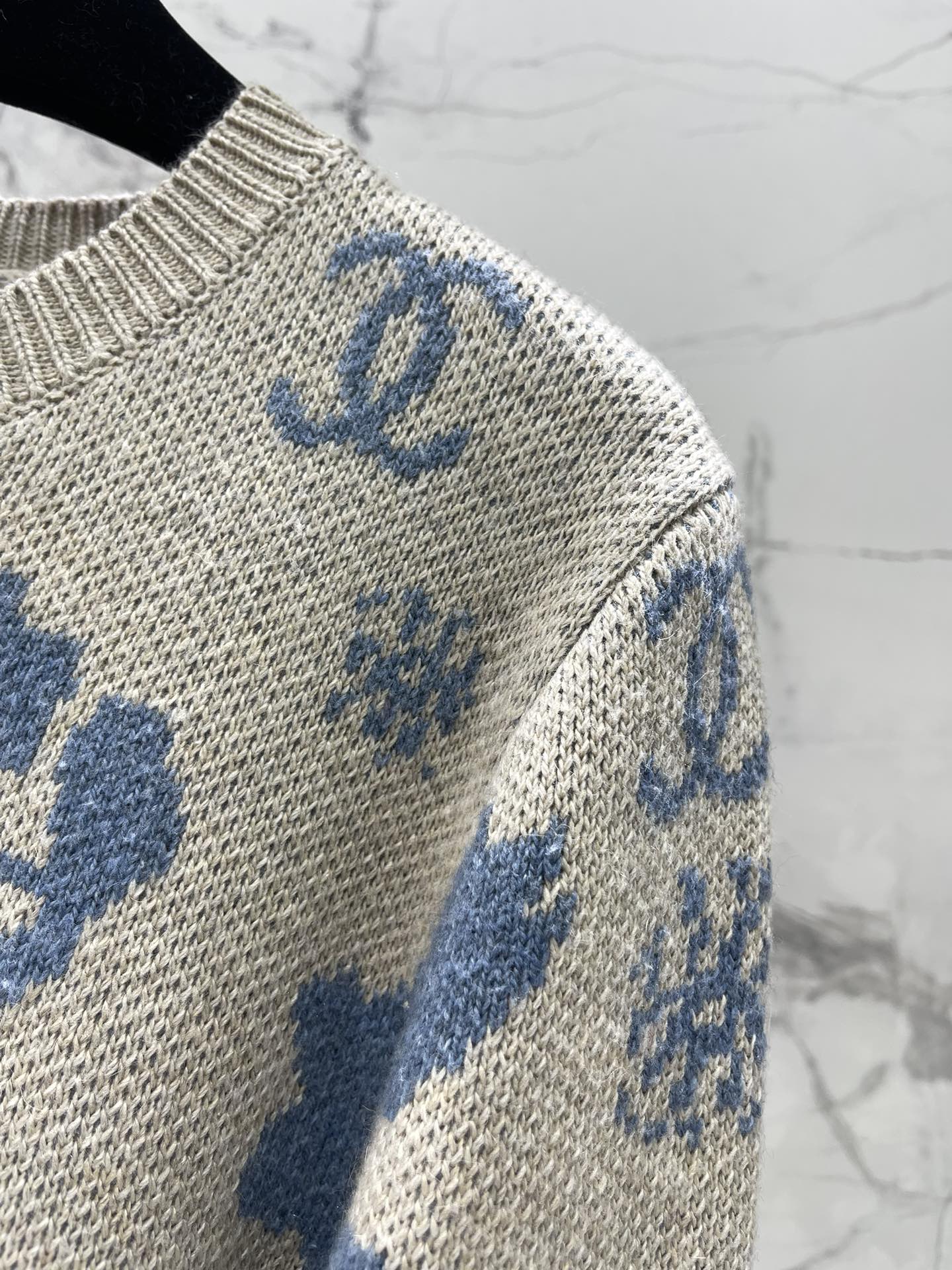 CHANEL 25S CREW NECK SWEATER 462