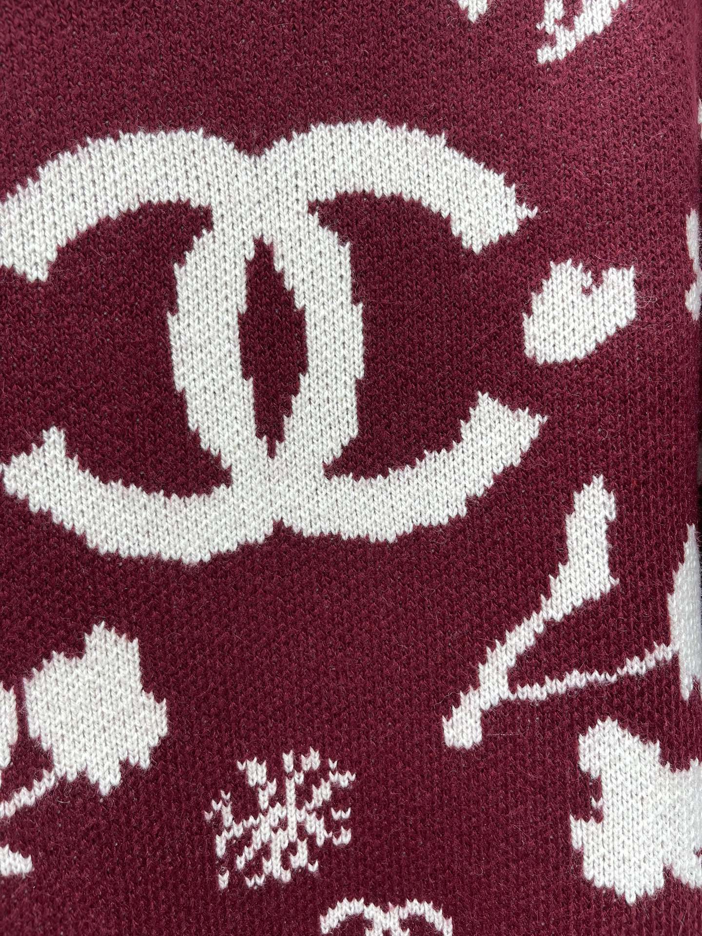 CHANEL 25S CREW NECK SWEATER 460