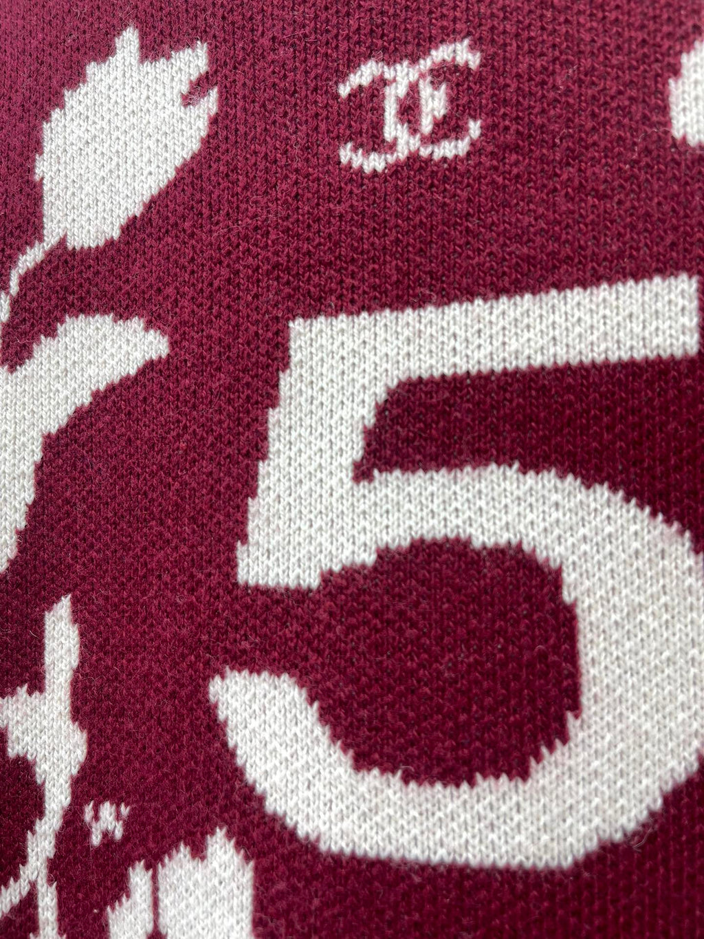 CHANEL 25S CREW NECK SWEATER 460