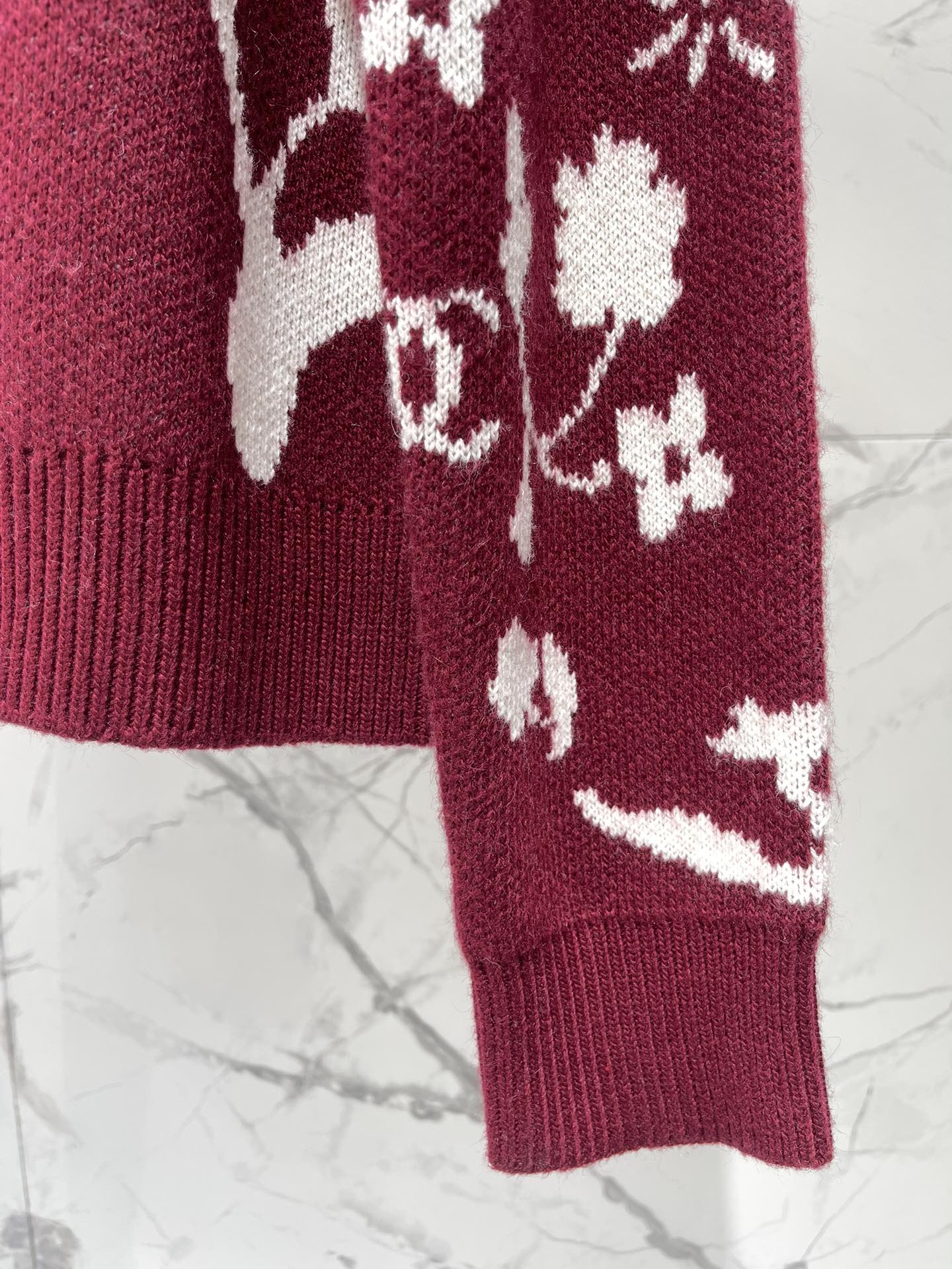 CHANEL 25S CREW NECK SWEATER 460