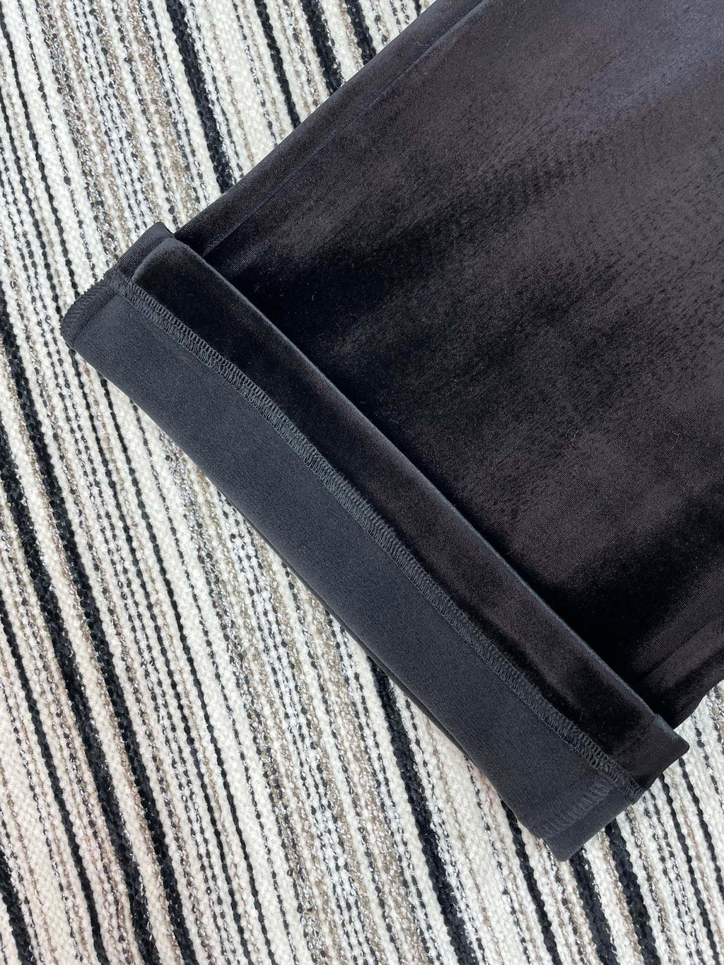 CHANEL 25S STRAIGHT-LEG VELVET PANTS 445