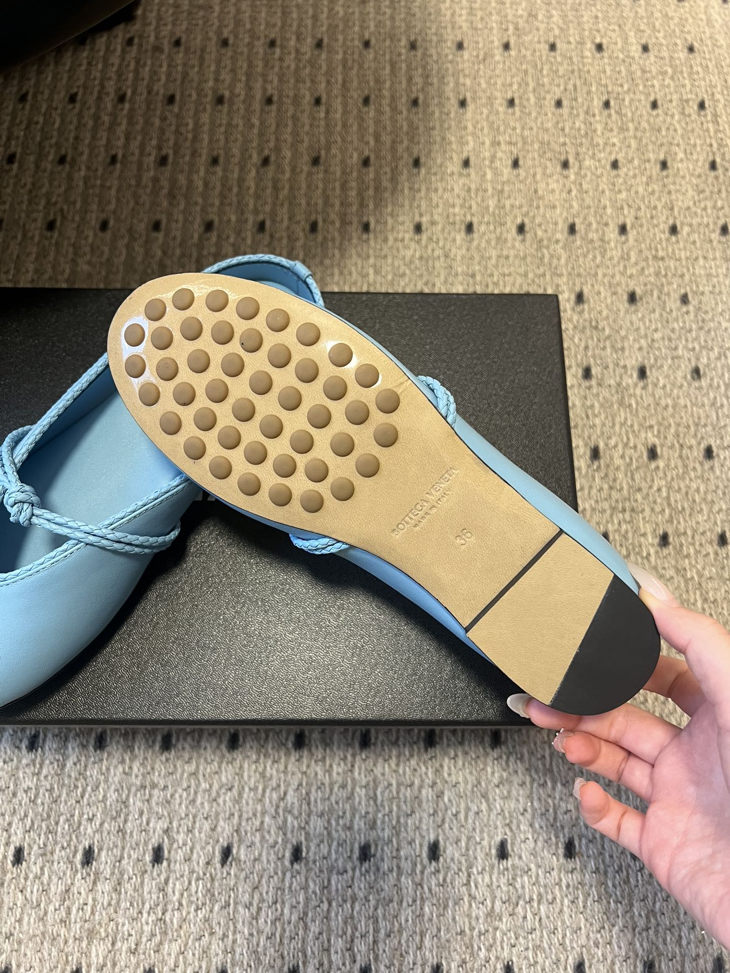 BOTTEGA VENETA 26S FLAT MULES IN BLUE LAMBSKIN
