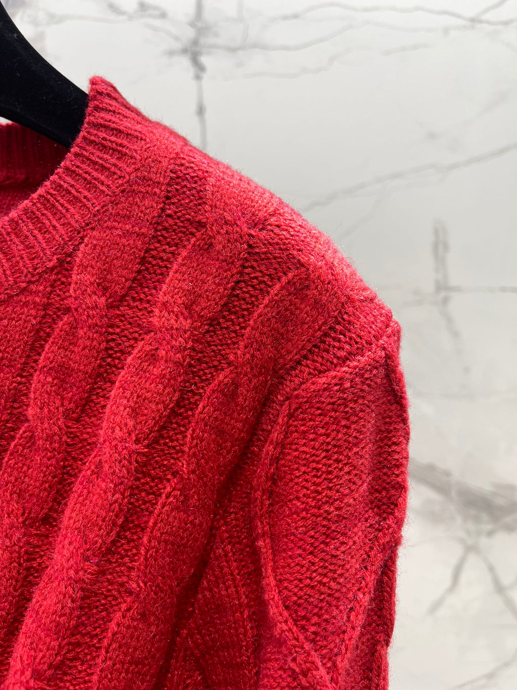 CHANEL 26S LONG-SLEEVE CREWNECK SWEATER 666