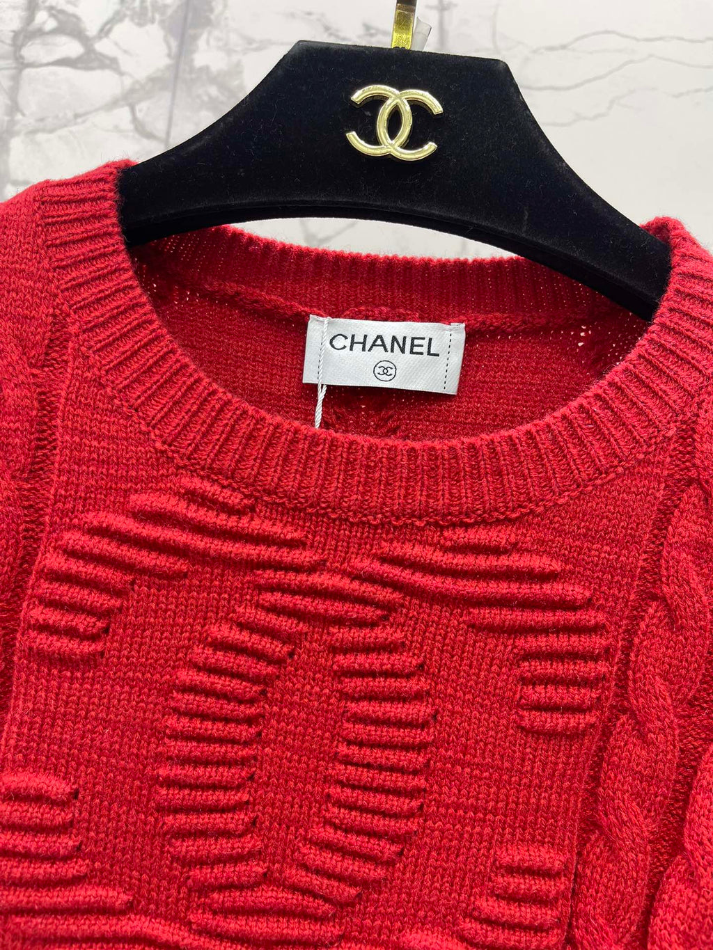 CHANEL 26S LONG-SLEEVE CREWNECK SWEATER 666