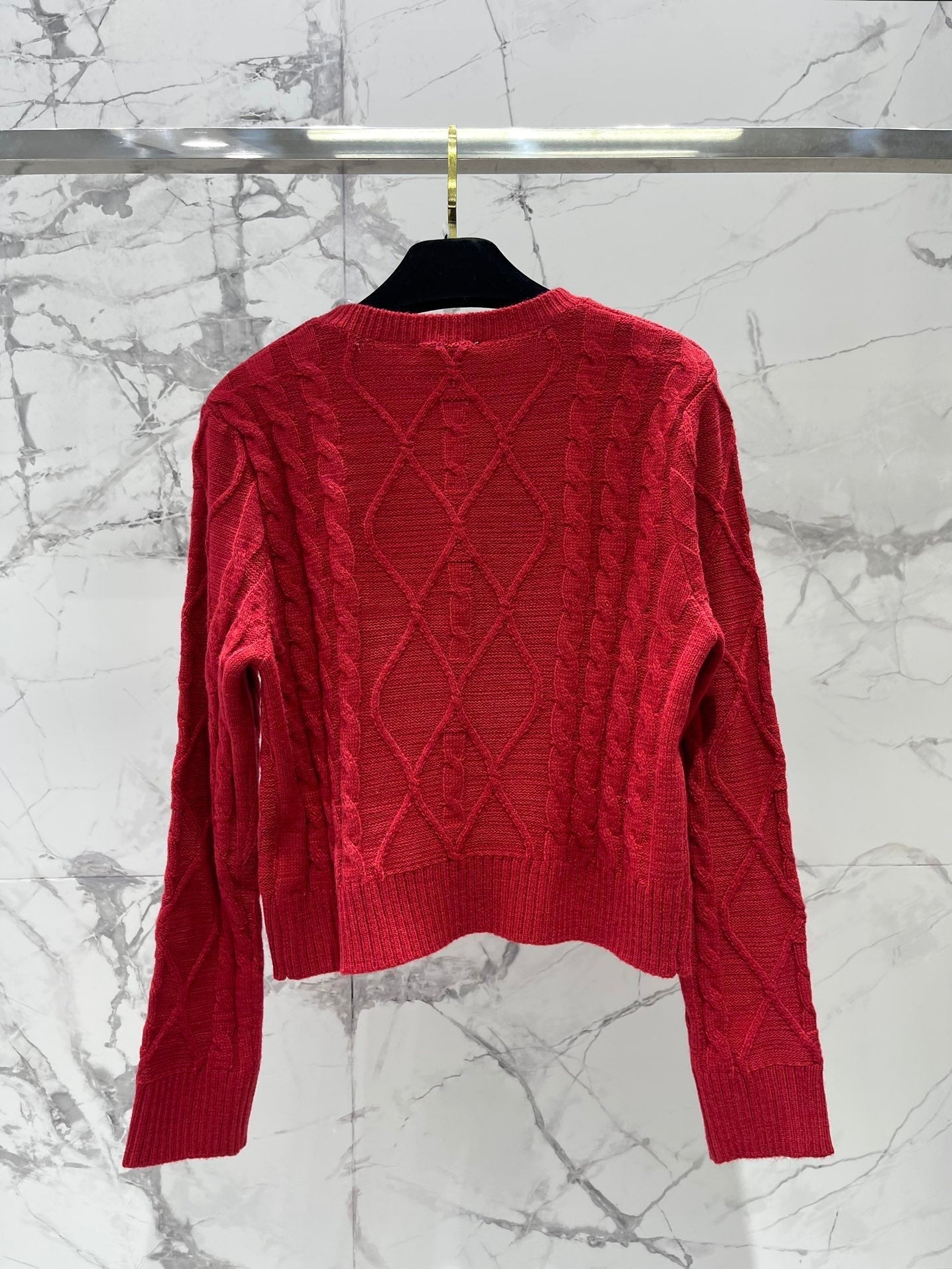 CHANEL 26S LONG-SLEEVE CREWNECK SWEATER 666