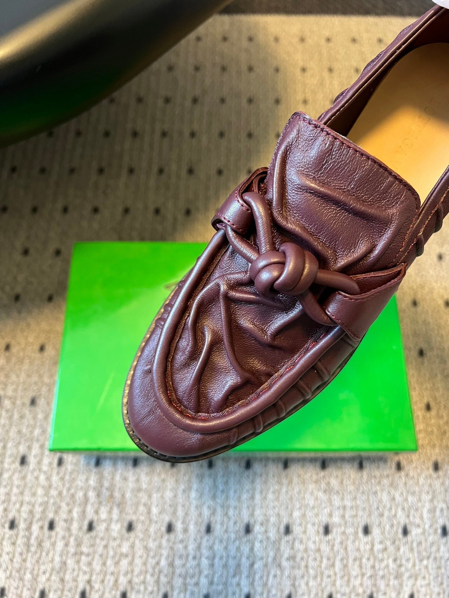 BOTTEGA VENETA 26S LOAFERS IN DARK REDDISH BROWN LAMBSKIN