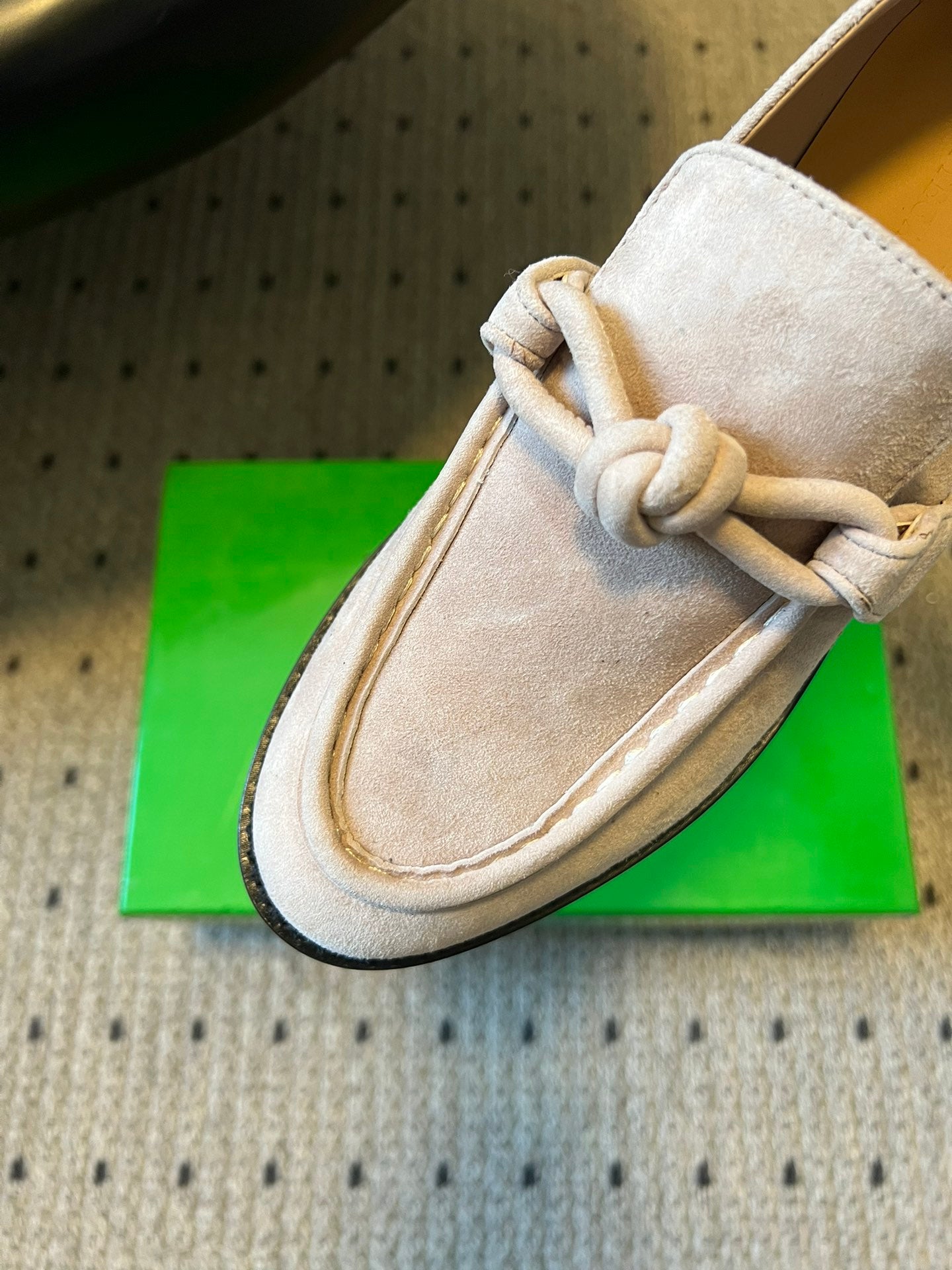 BOTTEGA VENETA 26S LOAFERS IN LIGHT BEIGE SUEDE