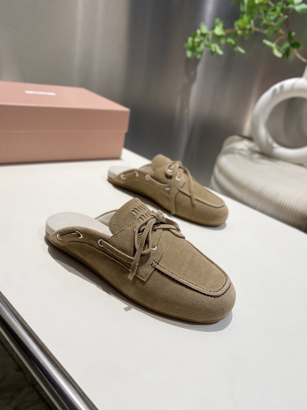MIU FADED MULE IN LIGHT BROWN ECRU SUEDE