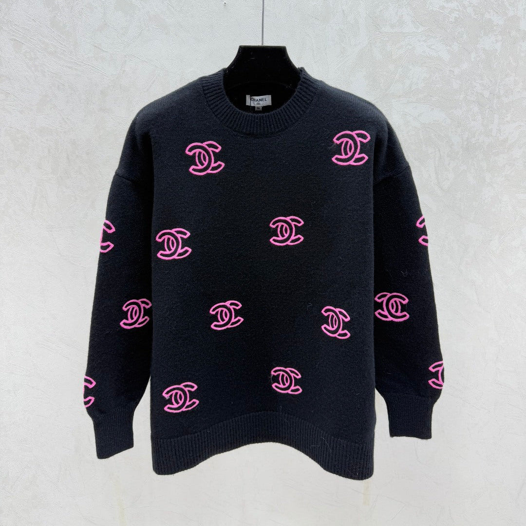 CHANEL 25S LONG-SLEEVE ROUND-NECK SWEATER 527