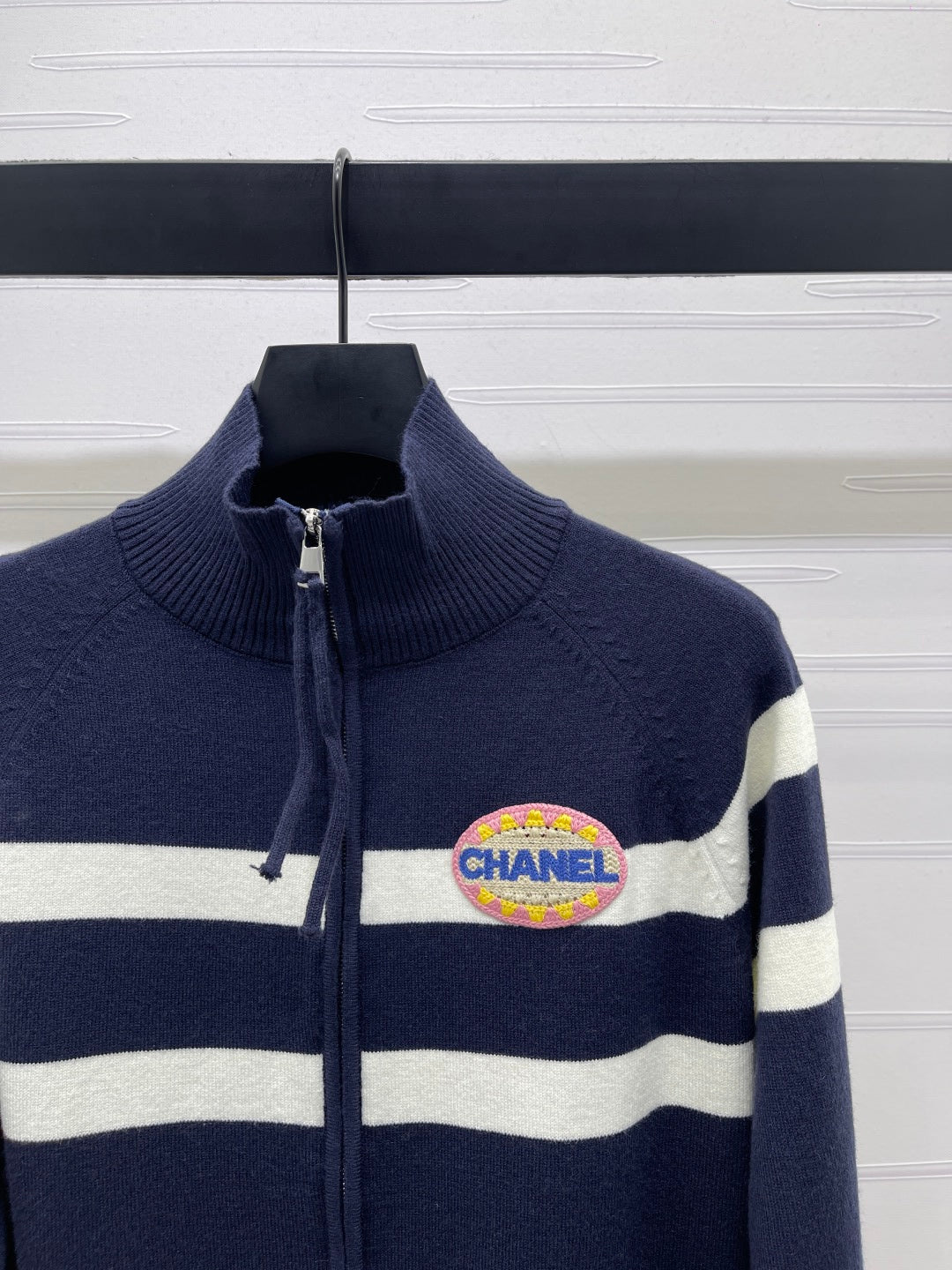 CHANEL 25S STAND-COLLAR CARDIGAN 283