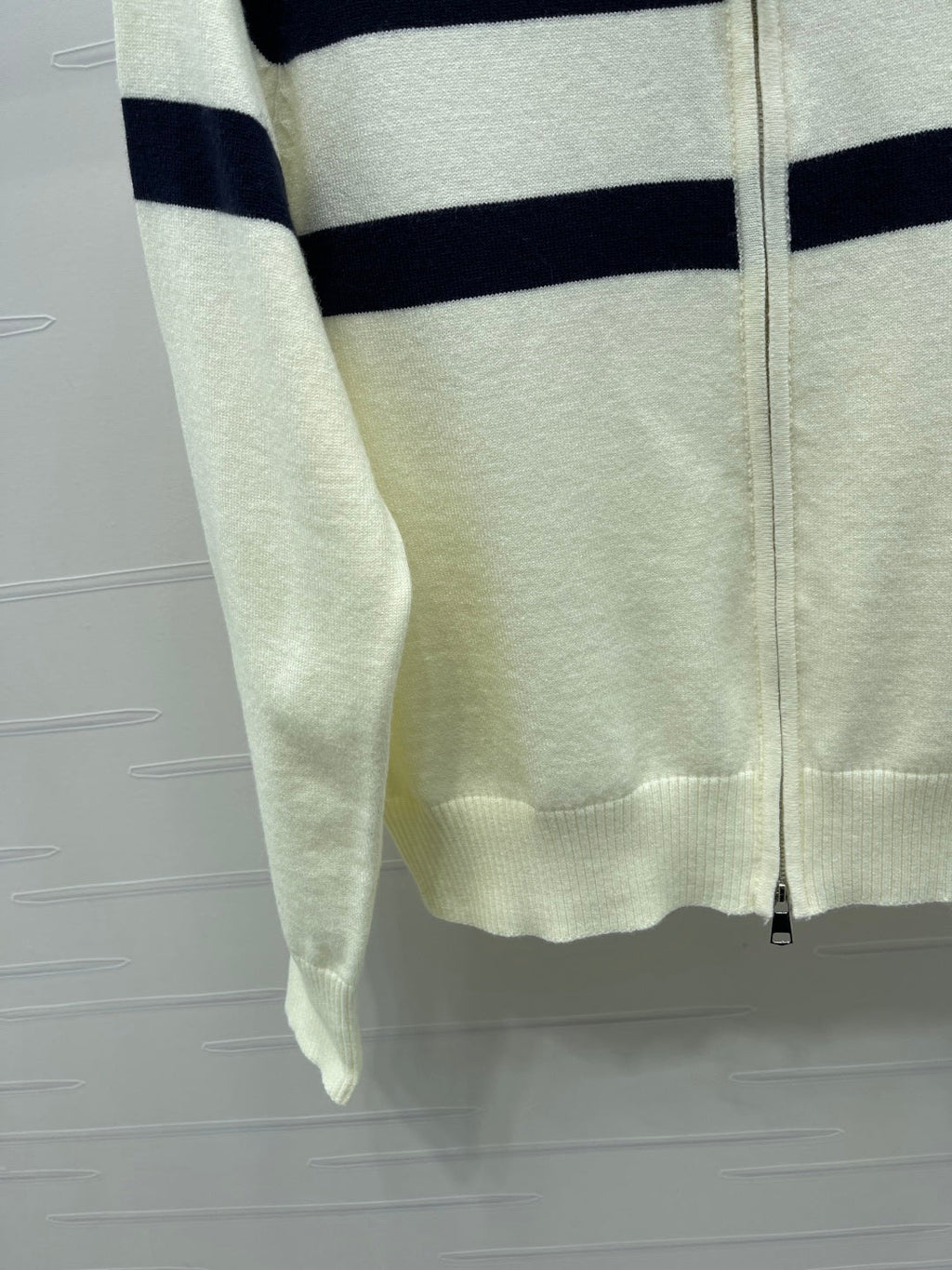 CHANEL 25S STAND-COLLAR CARDIGAN 282