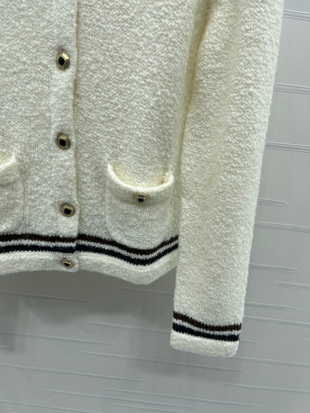 CHANEL 25S KNITTED CARDIGAN 284