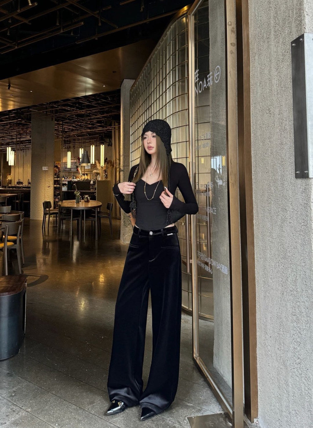 CHANEL 25S STRAIGHT-LEG VELVET PANTS 445