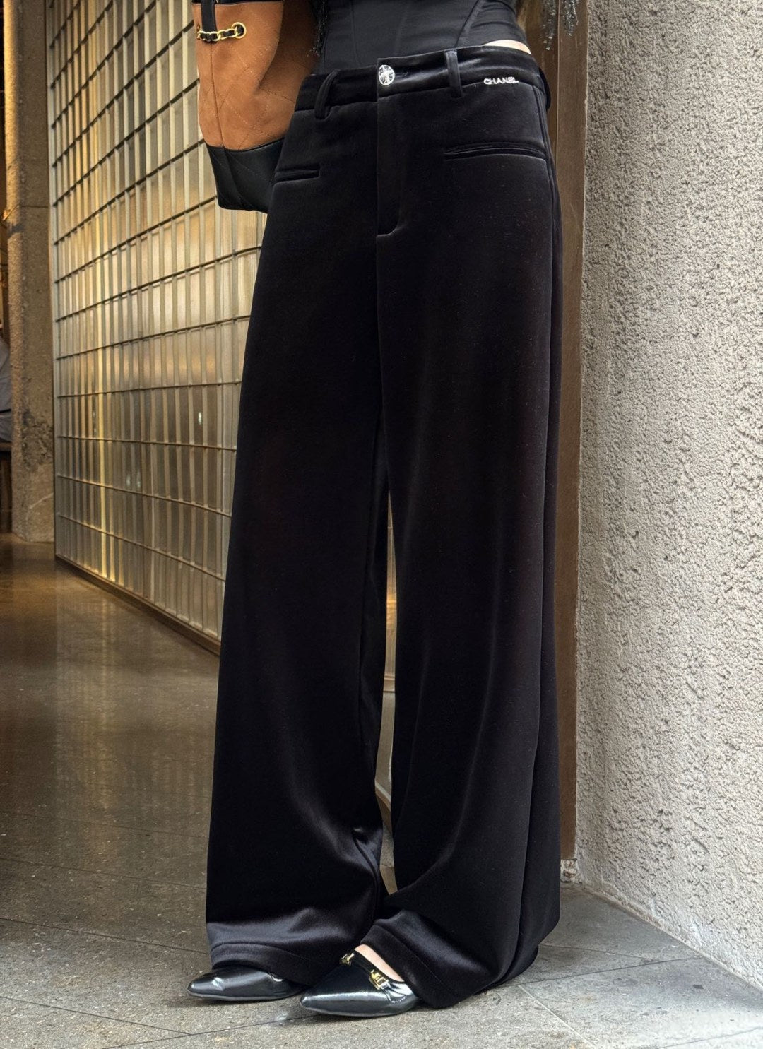 CHANEL 25S STRAIGHT-LEG VELVET PANTS 445