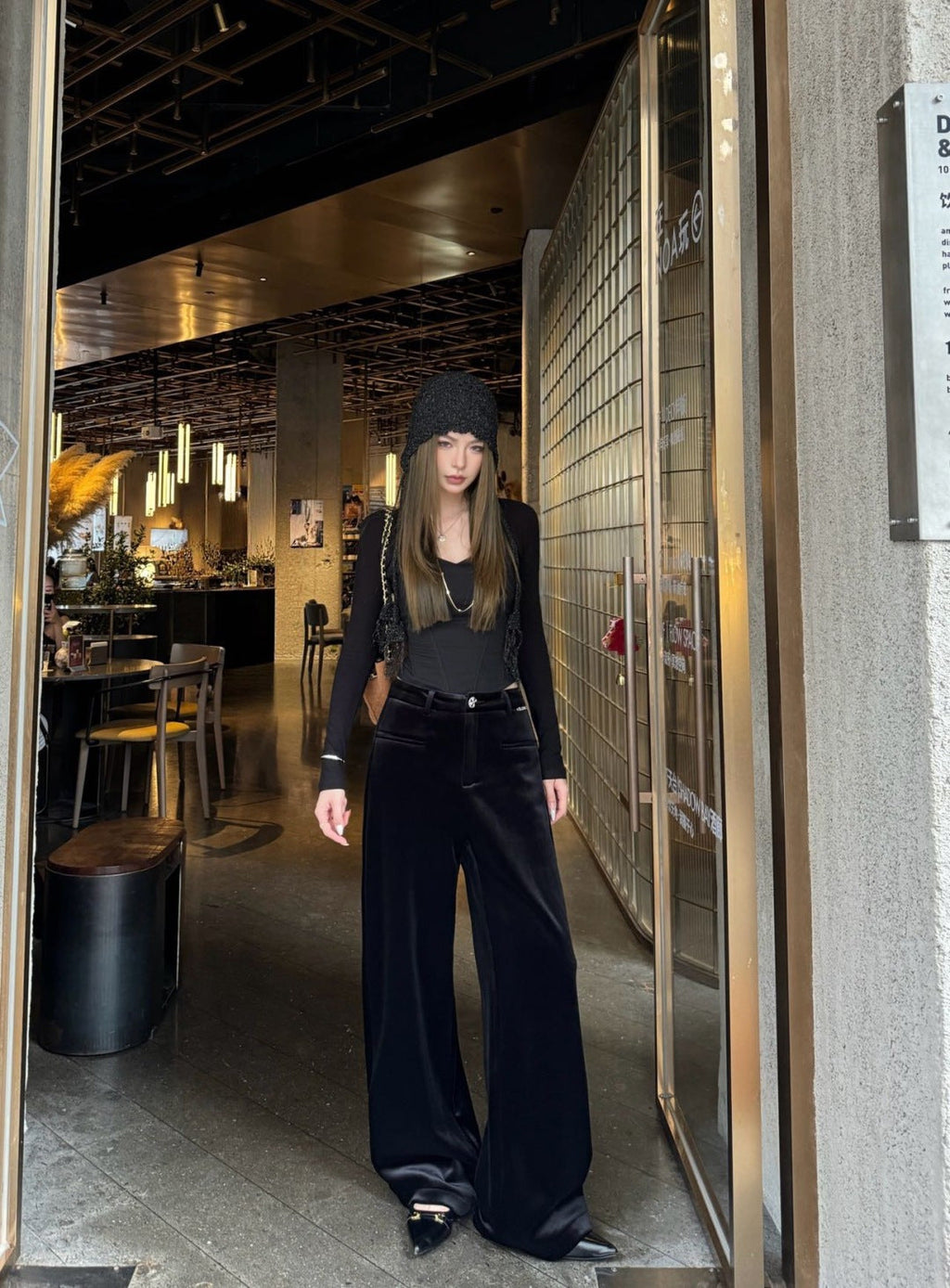CHANEL 25S STRAIGHT-LEG VELVET PANTS 445