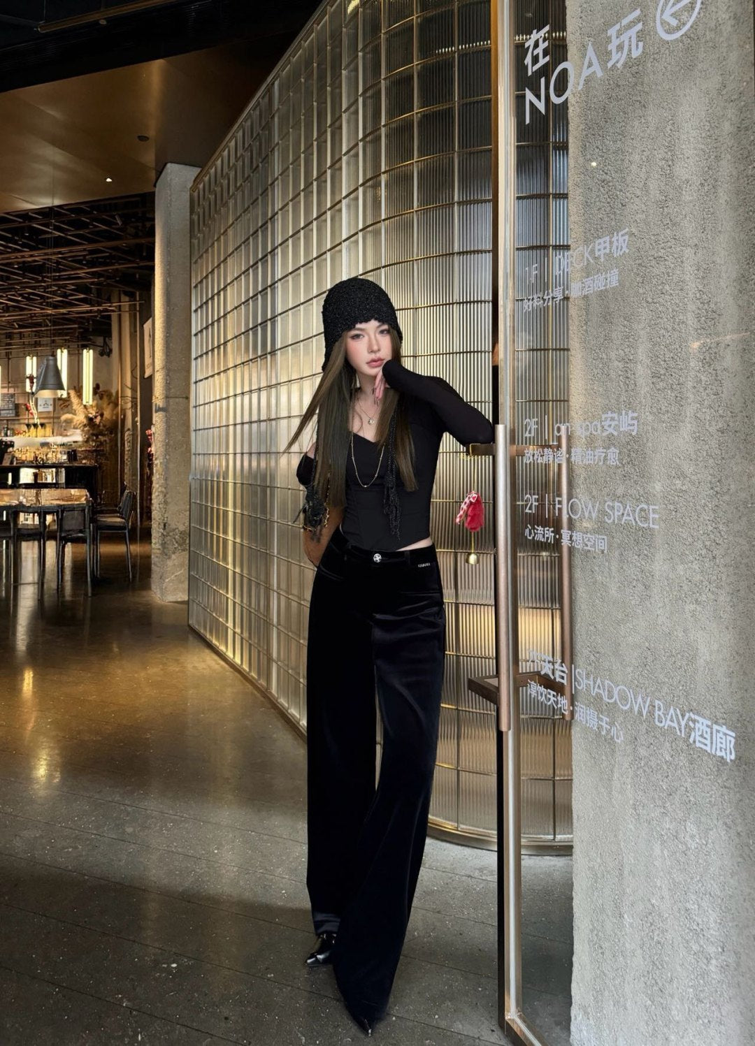 CHANEL 25S STRAIGHT-LEG VELVET PANTS 445