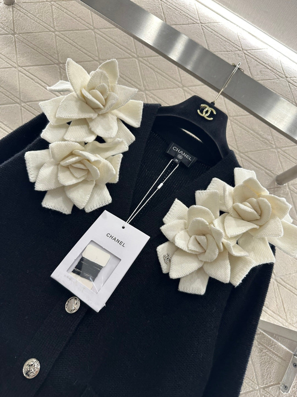 CHANEL 25S CAMELLIA PRINT CARDIGAN 648