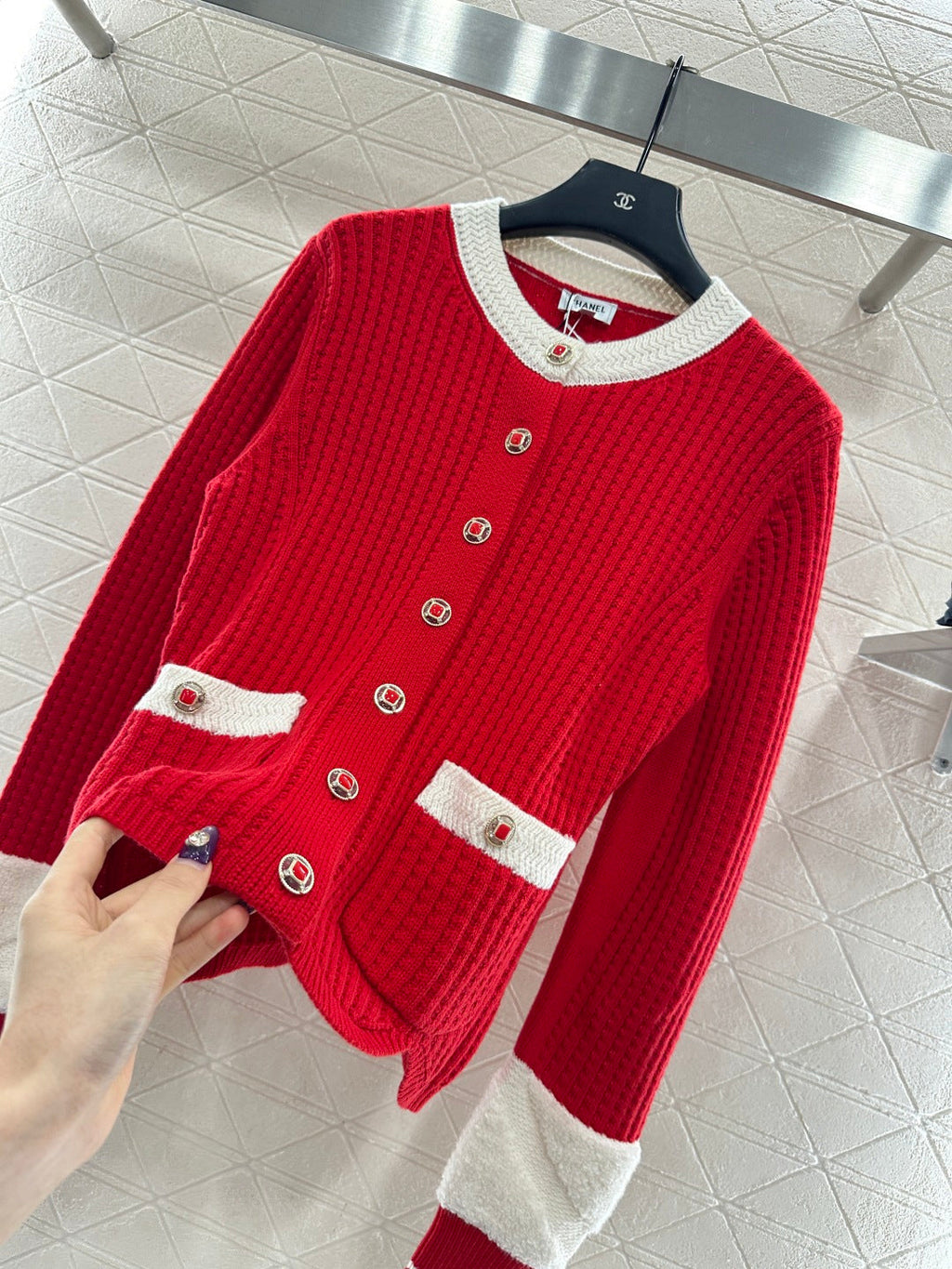 CHANEL 25S KNITTED CARDIGAN 643
