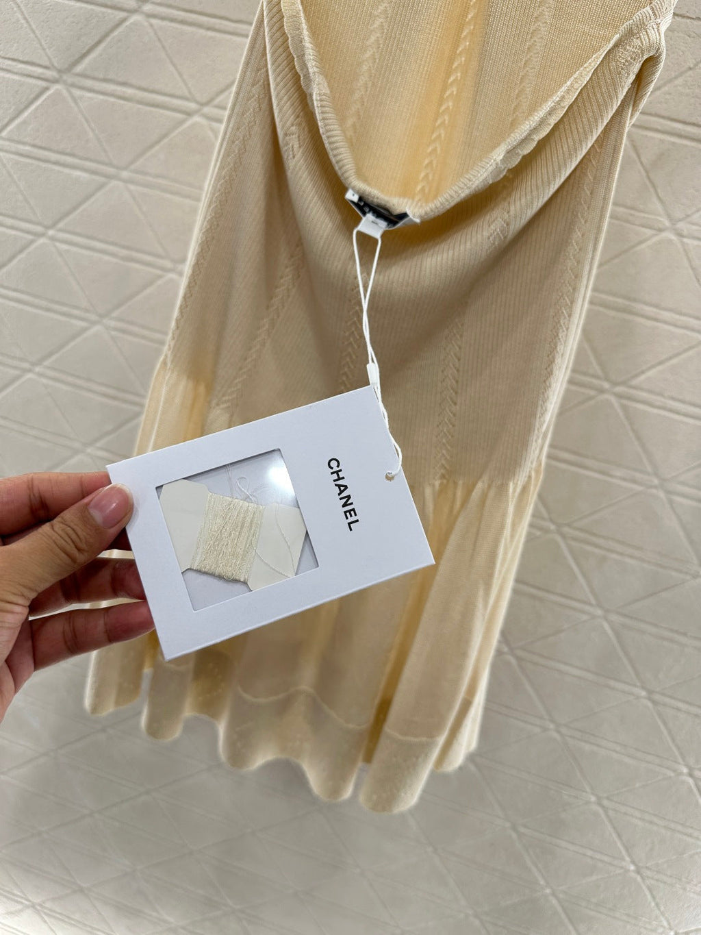 CHANEL 25S KNITTED HALTER TANK TOP 604