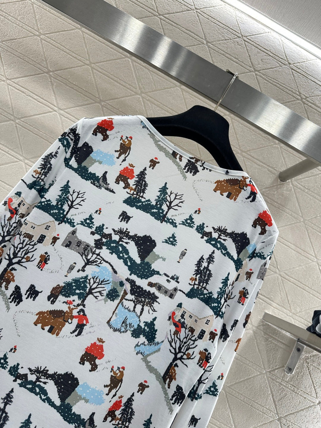 CHANEL 25S PRINTED ROUND-NECK T-SHIRT 605