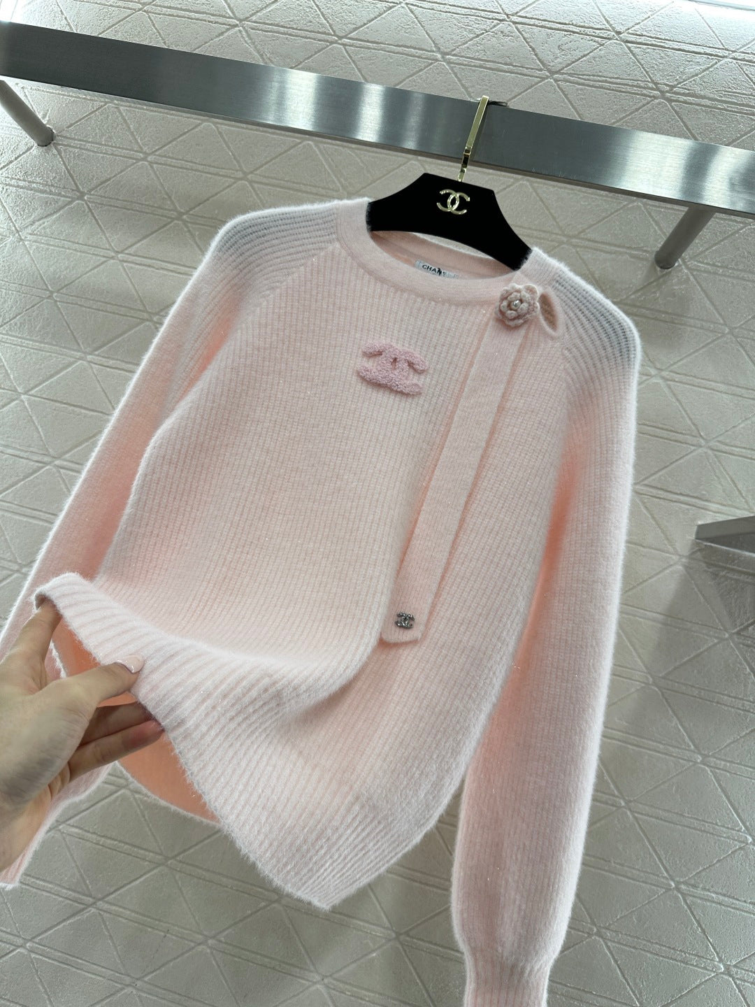 CHANEL 26S CREW NECK PULLOVER SWEATER 733