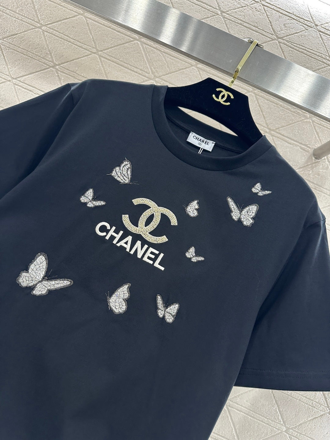 CHANEL 26S SHORT-SLEEVE T-SHIRT 663