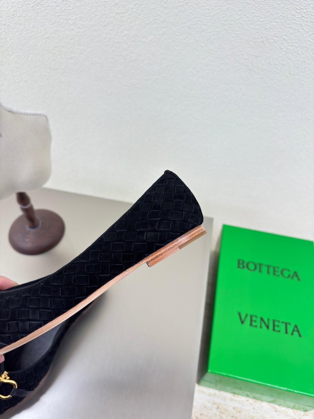 BOTTEGA VENETA BALLET FLAT IN BLACK INTRECCIATO SUEDE