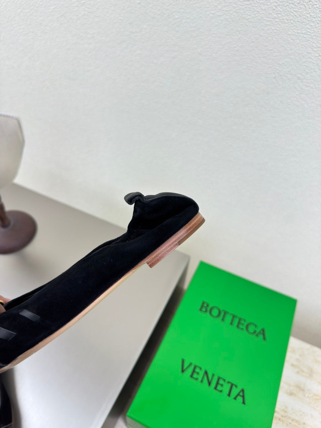 BOTTEGA VENETA BALLET FLAT IN BLACK SUEDE
