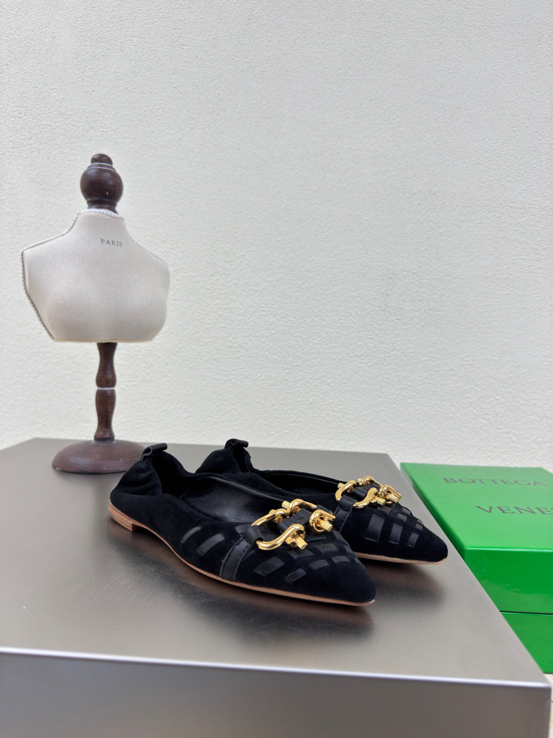BOTTEGA VENETA BALLET FLAT IN BLACK SUEDE
