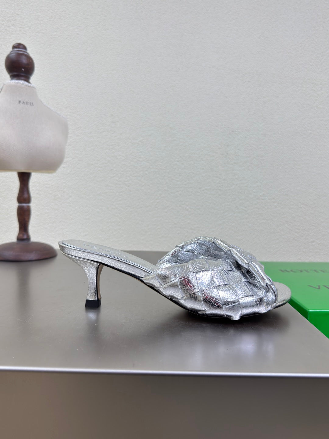 BOTTEGA VENETA BLINK HIGH 5 CM MULE IN SILVER INTRECCIATO LEATHER