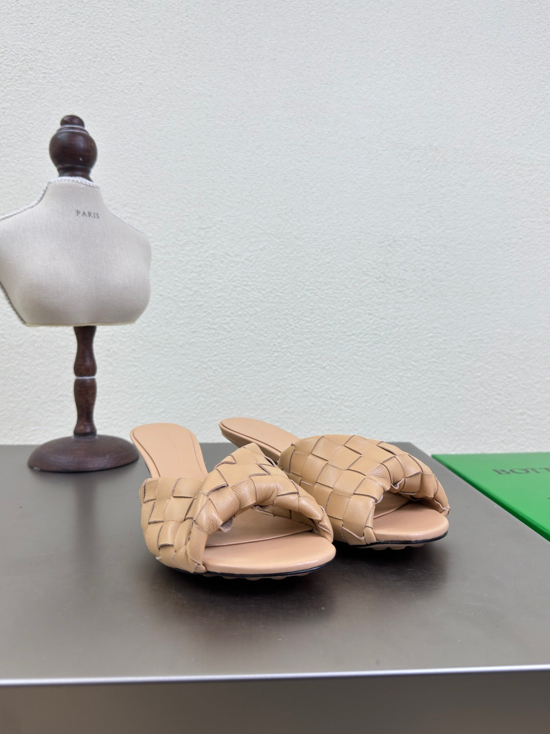 BOTTEGA VENETA BLINK HIGH 5 CM MULE IN BUFF BEIGE INTRECCIATO LEATHER