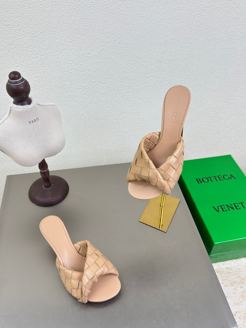 BOTTEGA VENETA BLINK HIGH 5 CM MULE IN BUFF BEIGE INTRECCIATO LEATHER